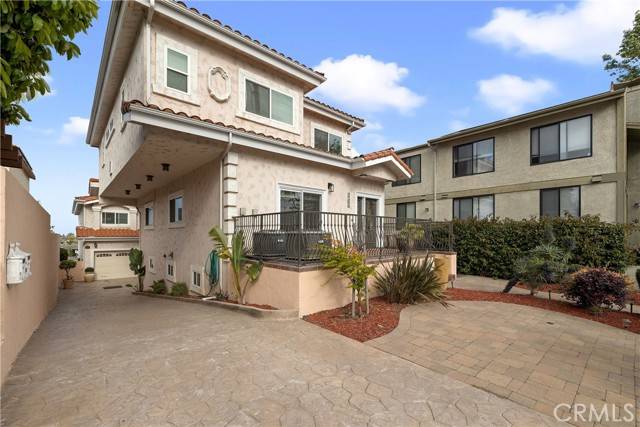 Redondo Beach, CA 90277,216 S Prospect Avenue #A