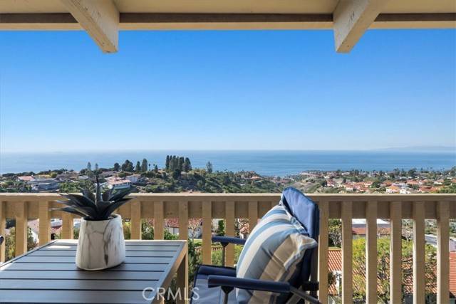 Rancho Palos Verdes, CA 90275,6542 Ocean Crest Drive #C303