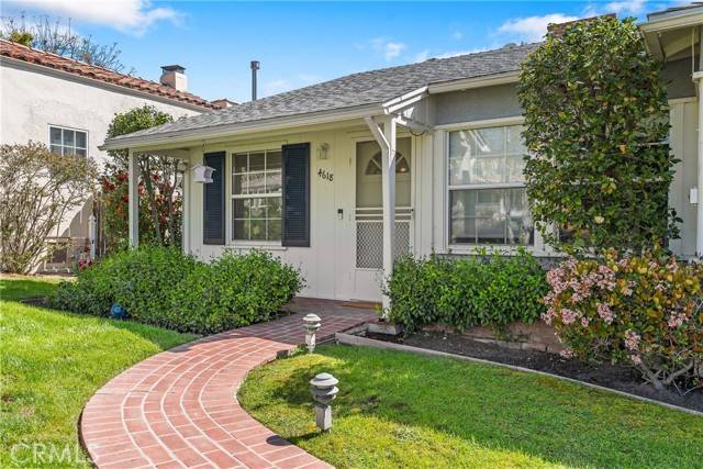 La Canada Flintridge, CA 91011,4618 Grand Avenue