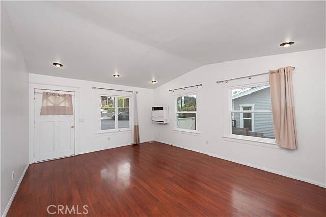 Redondo Beach, CA 90277,521 S Francisca Avenue
