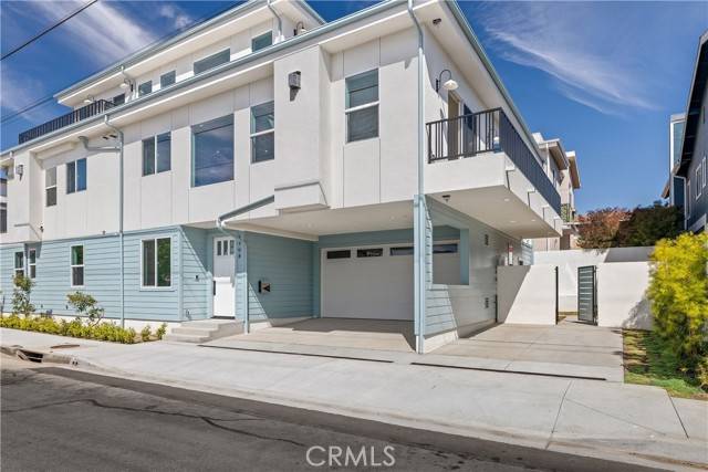 Redondo Beach, CA 90278,1708 Blossom