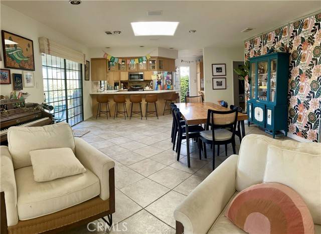 Rancho Palos Verdes, CA 90275,2109 Avenida Aprenda