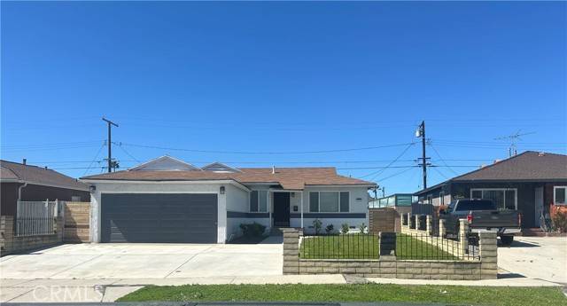 Compton, CA 90220,15419 S Visalia Avenue