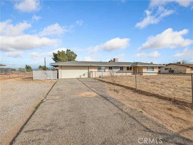 Apple Valley, CA 92307,14435 Hopi Road