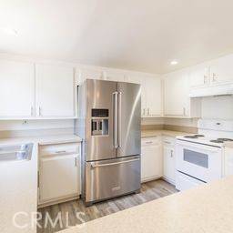 Redondo Beach, CA 90278,2102 Mathews Avenue #B