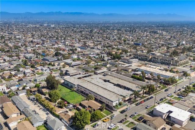 Los Angeles, CA 90047,1451 W 105th Street