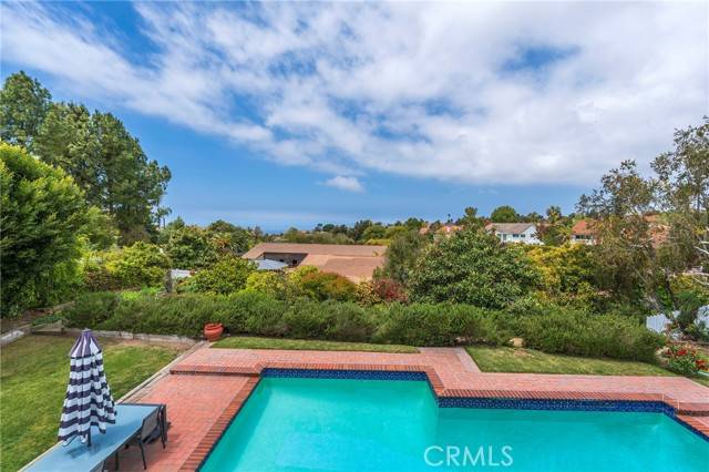 Rolling Hills Estates, CA 90274,23 Country Meadow Road