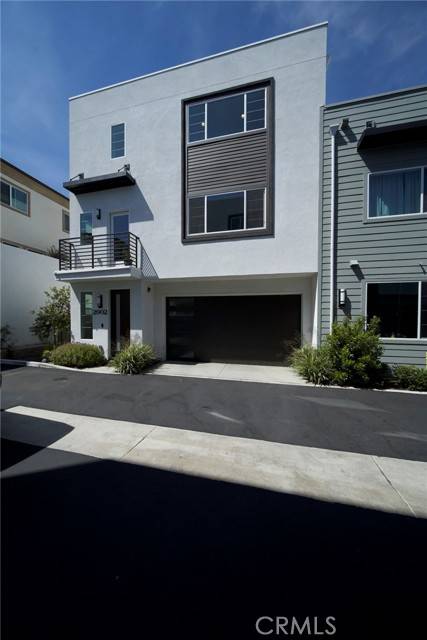 Redondo Beach, CA 90278,2902 Foundry Court