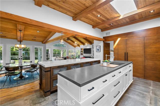 Rolling Hills, CA 90274,14 Chuckwagon Road