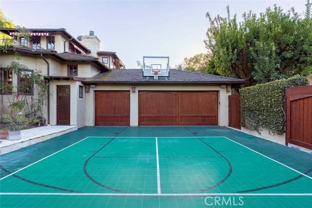 Rolling Hills Estates, CA 90274,10 Hidden Valley Road