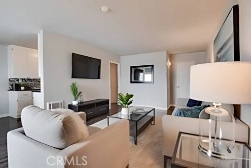 Redondo Beach, CA 90277,630 The Village #116