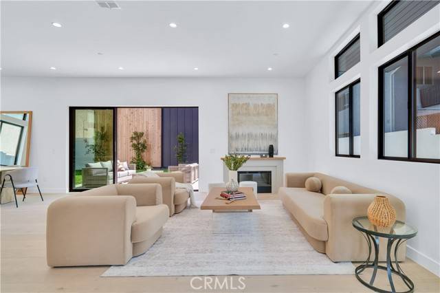 Redondo Beach, CA 90278,2306 Huntington Lane #A