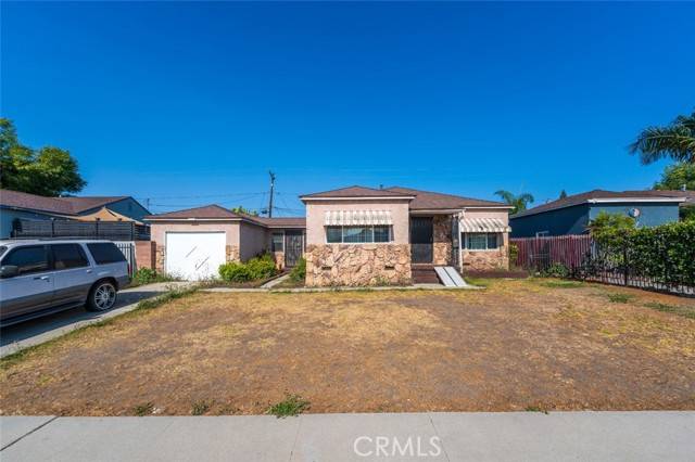 Compton, CA 90220,1306 S Cliveden Avenue
