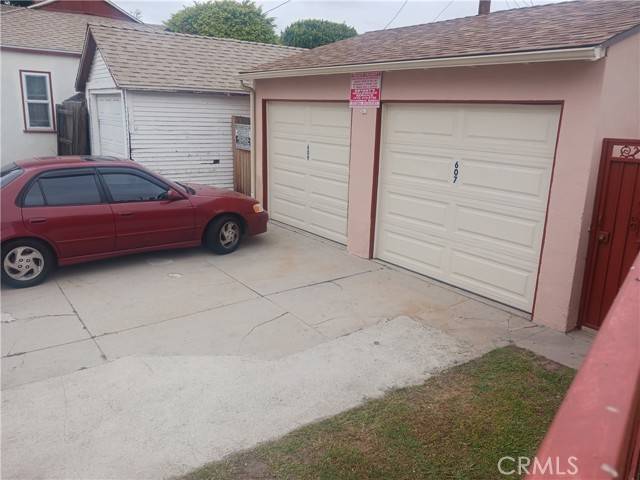 Inglewood, CA 90301,609 S Flower Street