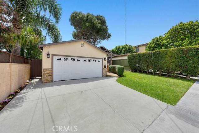 Manhattan Beach, CA 90266,1768 Gates Avenue