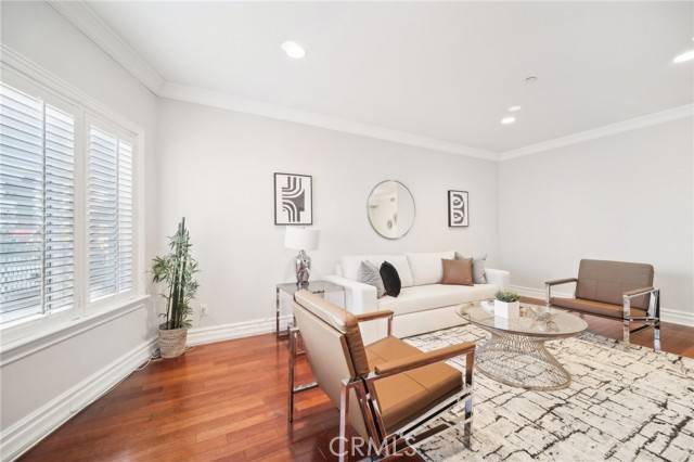 Studio City (los Angeles), CA 91604,11989 Laurelwood Drive #3