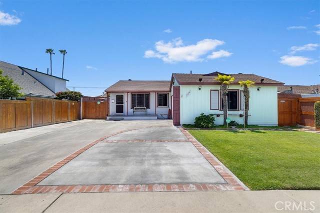 Gardena, CA 90248,1124 W 185th Street