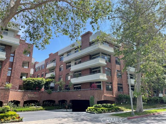Beverly Hills, CA 90211,200 N Swall Drive #L252