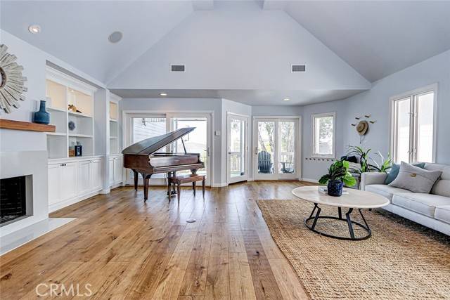 Manhattan Beach, CA 90266,1310 Gates Avenue