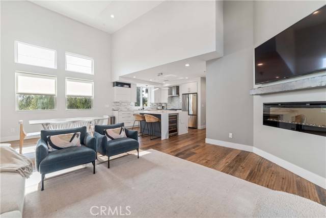 Redondo Beach, CA 90278,2713 Carnegie Lane #B