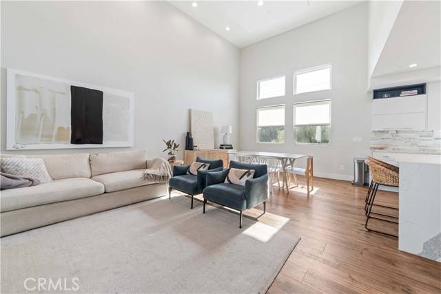 Redondo Beach, CA 90278,2713 Carnegie Lane #B