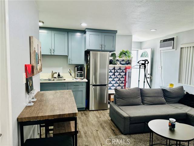 Wilmington (los Angeles), CA 90744,1311 E Pacific Coast