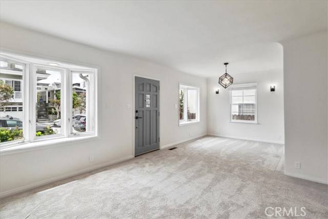 Manhattan Beach, CA 90266,533 3rd Street