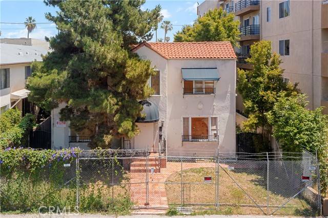 Los Angeles, CA 90048,350 N Hayworth Avenue