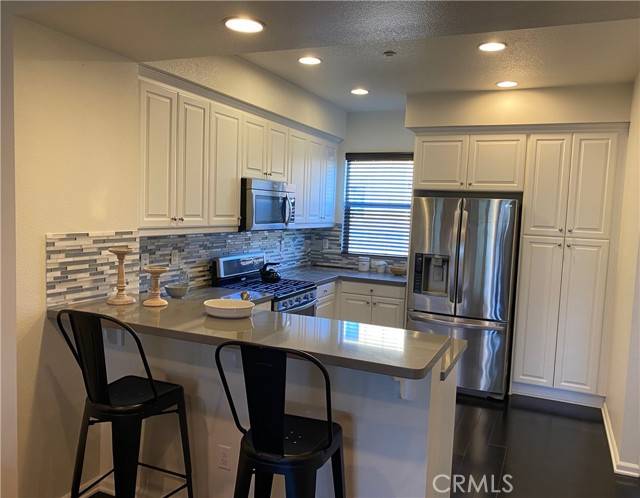 Hawthorne, CA 90250,5439 Strand #103