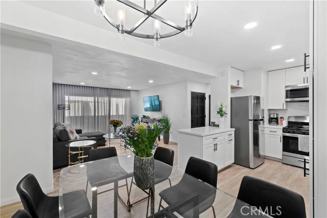 Santa Ana, CA 92707,1001 W Macarthur Boulevard #98