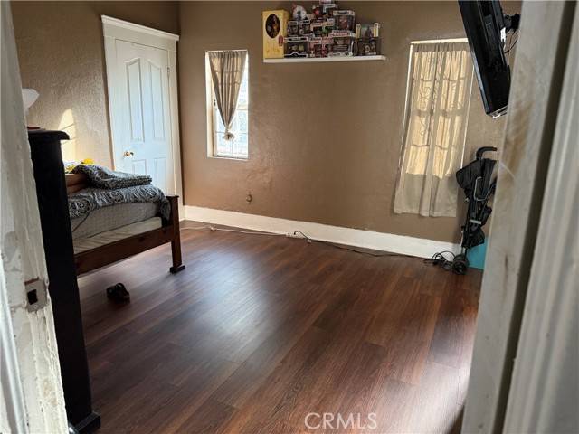 Los Angeles, CA 90003,112 W 62nd Street