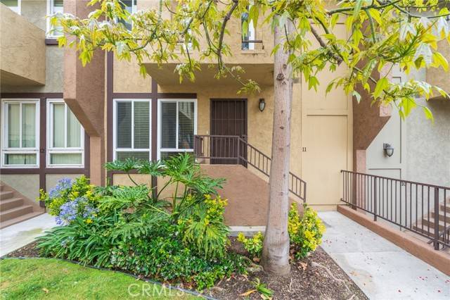Signal Hill, CA 90755,2254 Gaviota Avenue #11