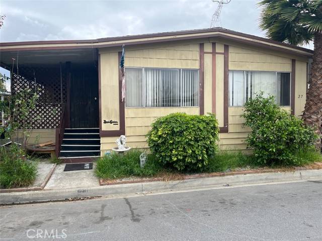Rancho Dominguez, CA 90220,2601 E Victoria #27