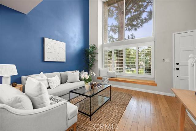 Ventura, CA 93003,1234 Llama Court