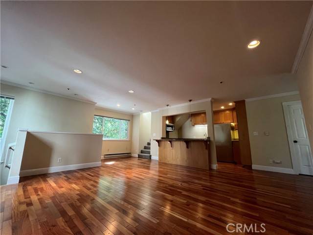 Palo Alto, CA 94301,685 Waverley Street