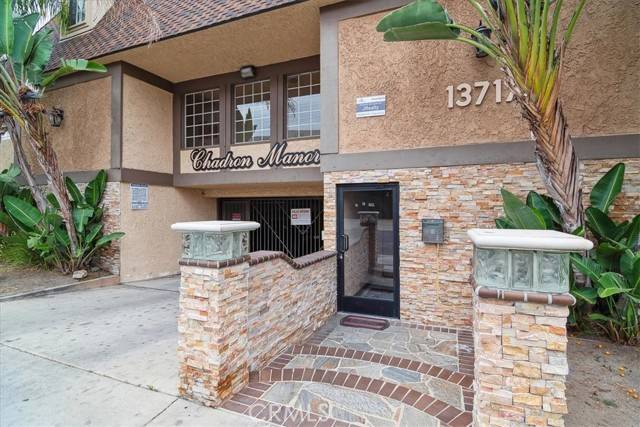 Hawthorne, CA 90250,13717 Chadron Avenue