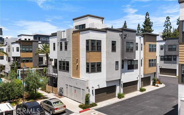 Orange, CA 92868,710 S Grable Circle