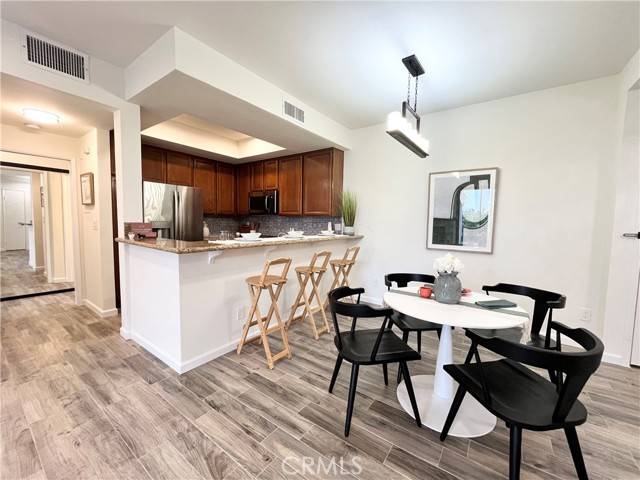 Playa Del Rey (los Angeles), CA 90293,8707 Falmouth Ave #221
