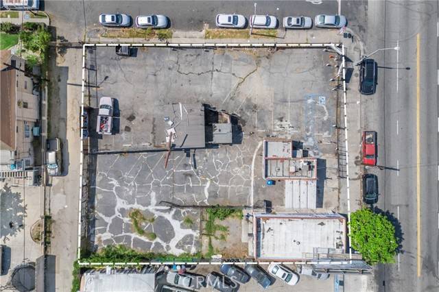 Los Angeles, CA 90011,5630 S Central Avenue