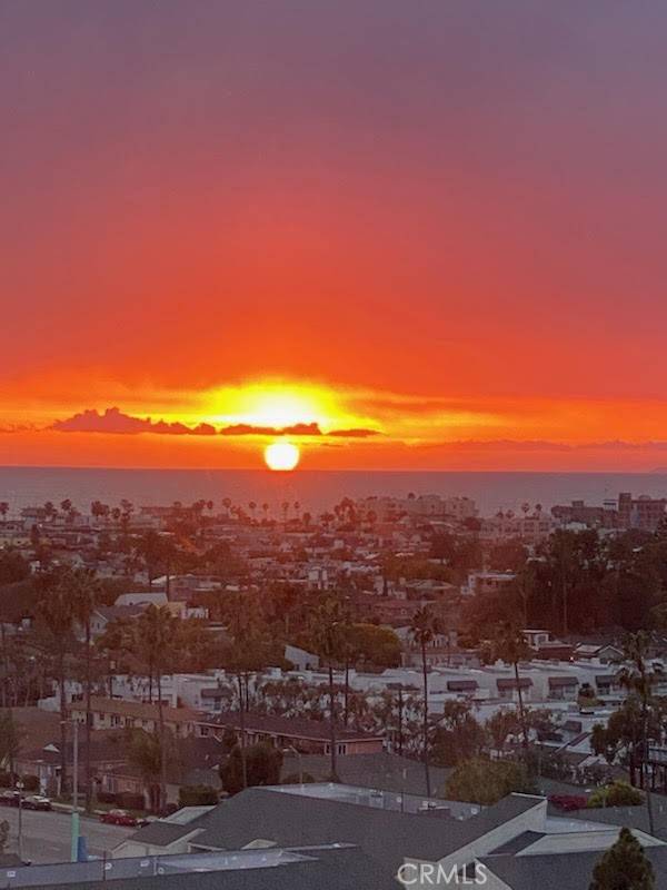 Marina Del Rey, CA 90292,4265 Marina City Drive #903