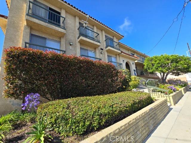 Hawthorne, CA 90250,4015 W 137th Street #223