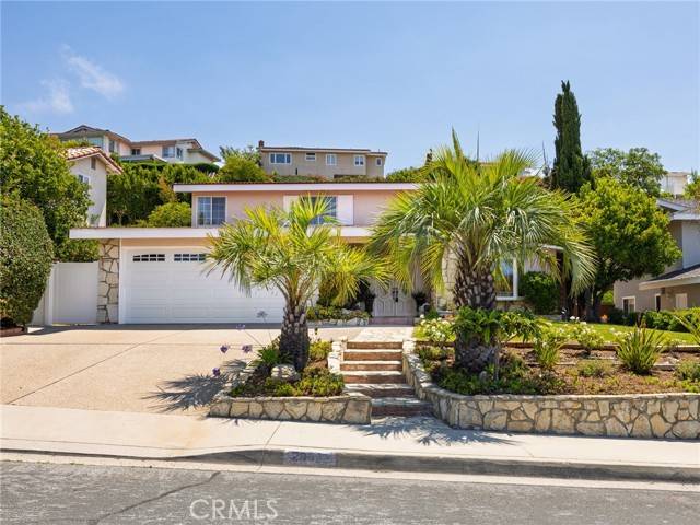 Rancho Palos Verdes, CA 90275,28422 Seamount Dr