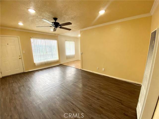 Inglewood, CA 90303,10234 Woodworth Avenue #5