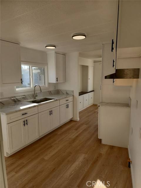 Redondo Beach, CA 90278,2345 190th #31
