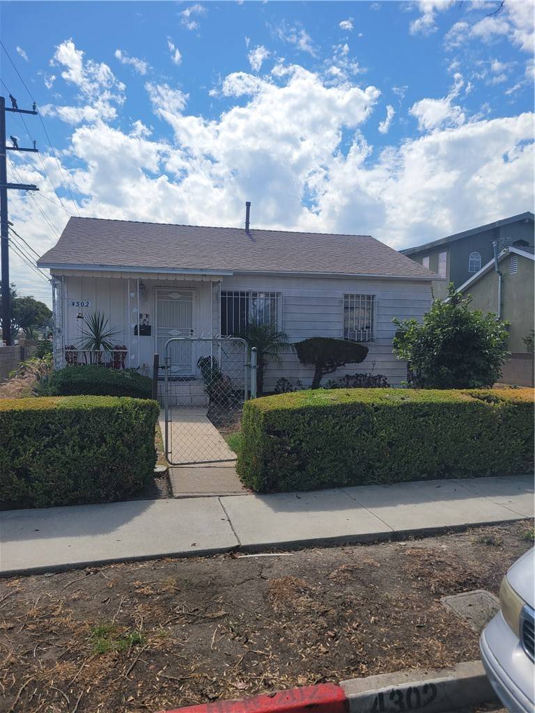 Hawthorne, CA 90250,4302 W 133rd