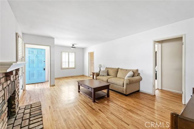 Redondo Beach, CA 90277,1209 S Helberta