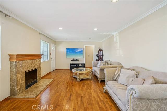 Gardena, CA 90249,2116 Marine Avenue