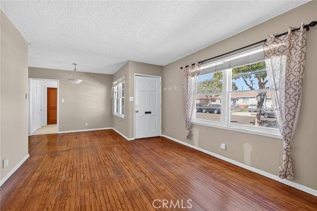 Hawthorne, CA 90250,5340 W 122nd
