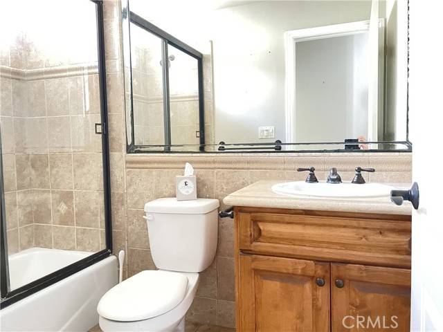 Redondo Beach, CA 90277,520 N Elena #B