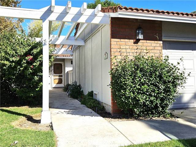 Laguna Woods, CA 92637,3219 Via Carrizo #B